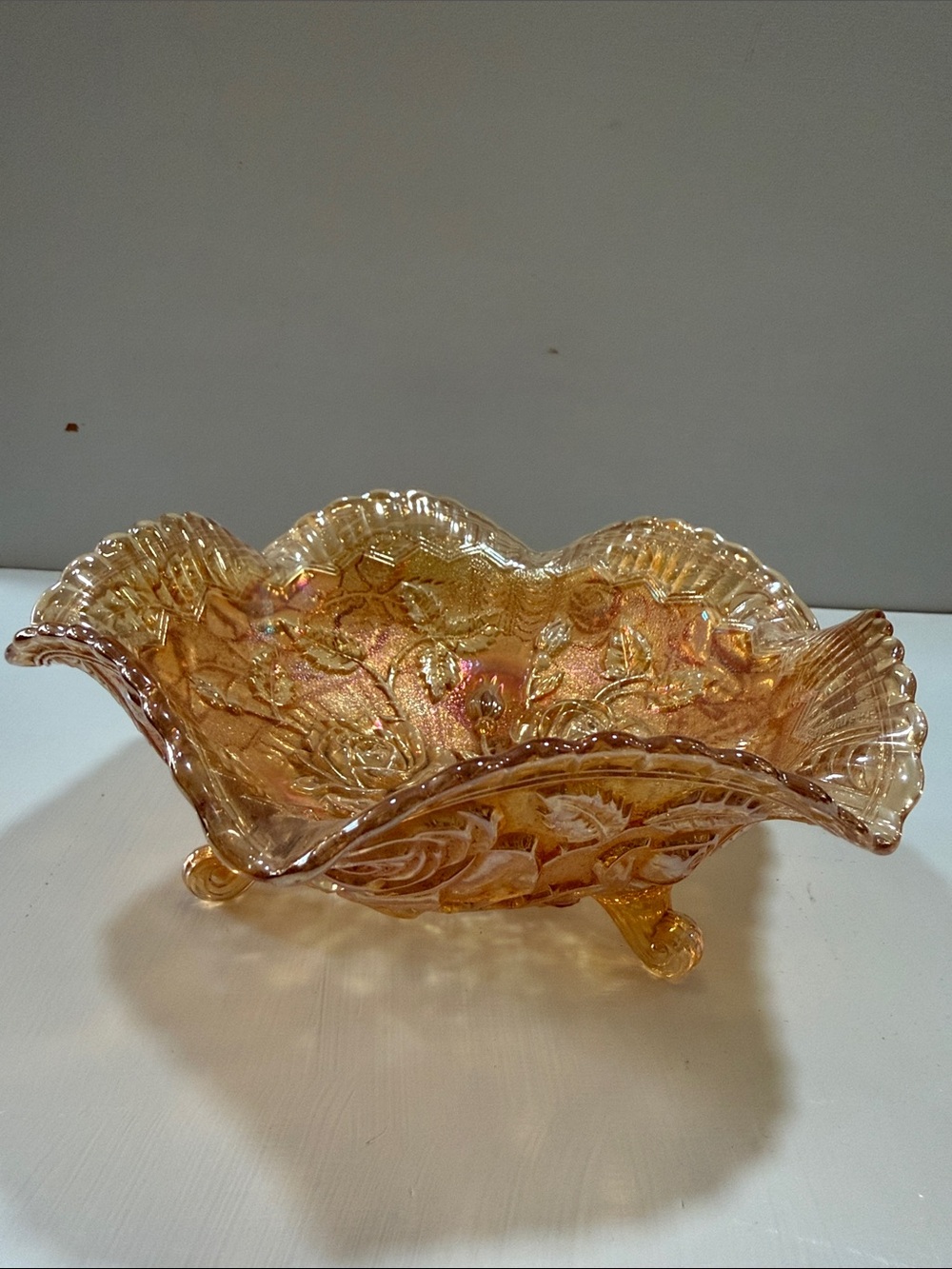 Elegant Amber Imperial Iridescent Decorative Fruit Bowl 1930’s Rose motif